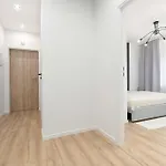 Charming In The Center Of By Renters رشيشوف