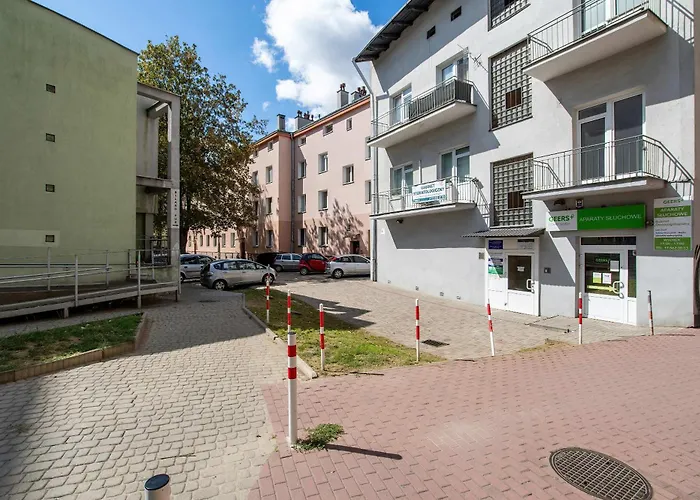 Charming In The Center Of By Renters *